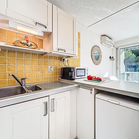 La Fregate-16 By Interhome Le Grau-du-Roi